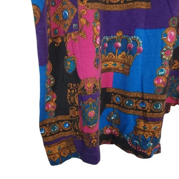 Vintage Funky Color-Blocked Gem Crown Shirt - Picture 4 of 5